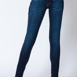 NWT KanCan Super Skinny mid rise womens jeans Never tried on.